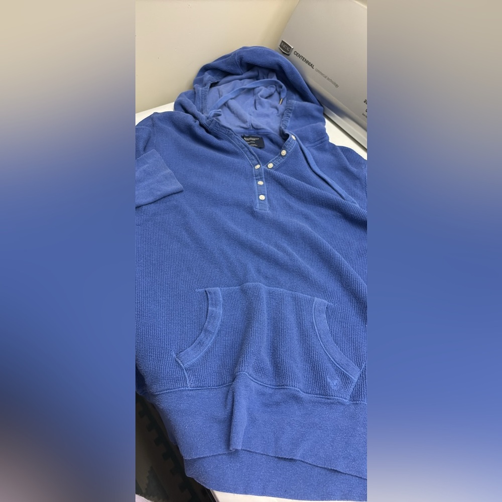 American Eagle hooded half button up long sleeve shirt